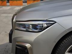 Обновленный спортивный костюм M760Li xDrive V12 2019 года 2019 facelifted M760Li xDrive V12 sports suit Фото 28 из 74