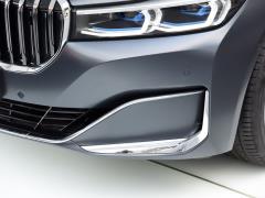 Фейслифтинг 750Li xDrive V8 2019 года в роскошном пакете 2019 facelift 750Li xDrive V8 luxury package Фото 18 из 45