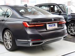 Фейслифтинг 750Li xDrive V8 2019 года в роскошном пакете 2019 facelift 750Li xDrive V8 luxury package Фото 34 из 45