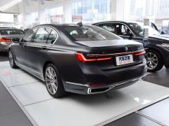 Фейслифтинг 750Li xDrive V8 2019 года в роскошном пакете 2019 facelift 750Li xDrive V8 luxury package Фото 4 из 45