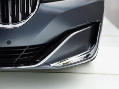 Фейслифтинг 750Li xDrive V8 2019 года в роскошном пакете 2019 facelift 750Li xDrive V8 luxury package Фото 16 из 45