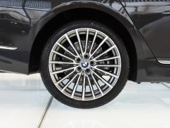 Эксклюзивный роскошный пакет 740Li 2019 facelift 2019 facelift 740Li exclusive luxury package Фото 36 из 49