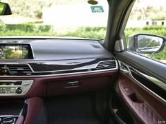 Обновленный спортивный костюм M760Li xDrive V12 2019 года 2019 facelifted M760Li xDrive V12 sports suit Фото 4 из 46