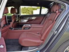 Обновленный спортивный костюм M760Li xDrive V12 2019 года 2019 facelifted M760Li xDrive V12 sports suit Фото 34 из 46