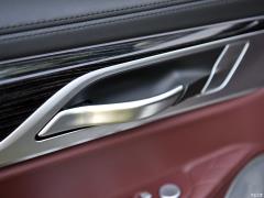 Обновленный спортивный костюм M760Li xDrive V12 2019 года 2019 facelifted M760Li xDrive V12 sports suit Фото 28 из 46
