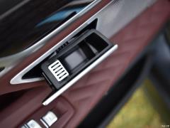 Обновленный спортивный костюм M760Li xDrive V12 2019 года 2019 facelifted M760Li xDrive V12 sports suit Фото 36 из 46