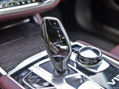 Обновленный спортивный костюм M760Li xDrive V12 2019 года 2019 facelifted M760Li xDrive V12 sports suit Фото 18 из 46
