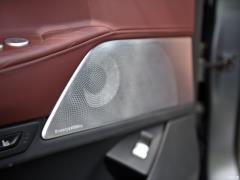 Обновленный спортивный костюм M760Li xDrive V12 2019 года 2019 facelifted M760Li xDrive V12 sports suit Фото 30 из 46