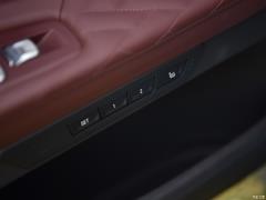 Обновленный спортивный костюм M760Li xDrive V12 2019 года 2019 facelifted M760Li xDrive V12 sports suit Фото 37 из 46