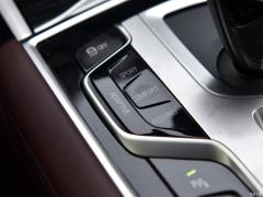 Обновленный спортивный костюм M760Li xDrive V12 2019 года 2019 facelifted M760Li xDrive V12 sports suit Фото 19 из 46