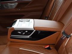 Фейслифтинг 750Li xDrive V8 2019 года в роскошном пакете 2019 facelift 750Li xDrive V8 luxury package Фото 63 из 75