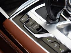 Фейслифтинг 750Li xDrive V8 2019 года в роскошном пакете 2019 facelift 750Li xDrive V8 luxury package Фото 33 из 75