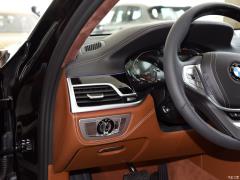 Фейслифтинг 750Li xDrive V8 2019 года в роскошном пакете 2019 facelift 750Li xDrive V8 luxury package Фото 5 из 75