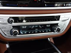 Фейслифтинг 750Li xDrive V8 2019 года в роскошном пакете 2019 facelift 750Li xDrive V8 luxury package Фото 30 из 75