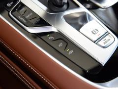 Фейслифтинг 750Li xDrive V8 2019 года в роскошном пакете 2019 facelift 750Li xDrive V8 luxury package Фото 34 из 75