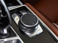 Фейслифтинг 750Li xDrive V8 2019 года в роскошном пакете 2019 facelift 750Li xDrive V8 luxury package Фото 36 из 75