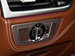 Фейслифтинг 750Li xDrive V8 2019 года в роскошном пакете 2019 facelift 750Li xDrive V8 luxury package Фото 7 из 75