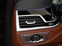 Фейслифтинг 750Li xDrive V8 2019 года в роскошном пакете 2019 facelift 750Li xDrive V8 luxury package Фото 6 из 75
