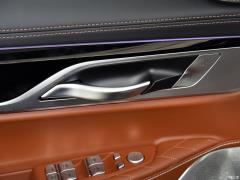 Фейслифтинг 750Li xDrive V8 2019 года в роскошном пакете 2019 facelift 750Li xDrive V8 luxury package Фото 43 из 75