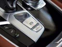 Фейслифтинг 750Li xDrive V8 2019 года в роскошном пакете 2019 facelift 750Li xDrive V8 luxury package Фото 35 из 75
