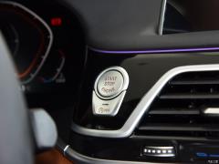 Фейслифтинг 750Li xDrive V8 2019 года в роскошном пакете 2019 facelift 750Li xDrive V8 luxury package Фото 18 из 75