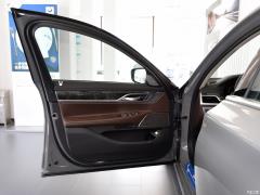 Эксклюзивный роскошный пакет 740Li 2019 facelift 2019 facelift 740Li exclusive luxury package Фото 43 из 82