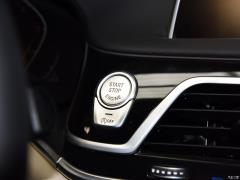 Фейслифтинг 750Li xDrive V8 2019 года в роскошном пакете 2019 facelift 750Li xDrive V8 luxury package Фото 10 из 42