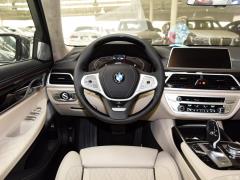 Фейслифтинг 750Li xDrive V8 2019 года в роскошном пакете 2019 facelift 750Li xDrive V8 luxury package Фото 2 из 42
