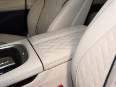 Фейслифтинг 750Li xDrive V8 2019 года в роскошном пакете 2019 facelift 750Li xDrive V8 luxury package Фото 24 из 42