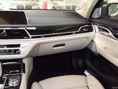 Фейслифтинг 750Li xDrive V8 2019 года в роскошном пакете 2019 facelift 750Li xDrive V8 luxury package Фото 4 из 42