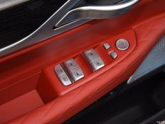 Обновленный спортивный костюм M760Li xDrive V12 2019 года 2019 facelifted M760Li xDrive V12 sports suit Фото 194 из 251