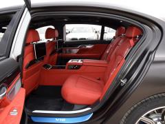 Обновленный спортивный костюм M760Li xDrive V12 2019 года 2019 facelifted M760Li xDrive V12 sports suit Фото 206 из 251