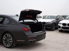Обновленный спортивный костюм M760Li xDrive V12 2019 года 2019 facelifted M760Li xDrive V12 sports suit Фото 248 из 251