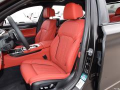 Обновленный спортивный костюм M760Li xDrive V12 2019 года 2019 facelifted M760Li xDrive V12 sports suit Фото 190 из 251