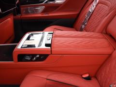 Обновленный спортивный костюм M760Li xDrive V12 2019 года 2019 facelifted M760Li xDrive V12 sports suit Фото 215 из 251