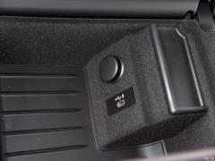 Обновленный спортивный костюм M760Li xDrive V12 2019 года 2019 facelifted M760Li xDrive V12 sports suit Фото 205 из 251