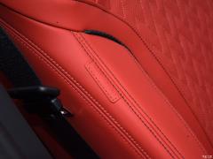 Обновленный спортивный костюм M760Li xDrive V12 2019 года 2019 facelifted M760Li xDrive V12 sports suit Фото 242 из 251