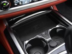 Обновленный спортивный костюм M760Li xDrive V12 2019 года 2019 facelifted M760Li xDrive V12 sports suit Фото 60 из 251