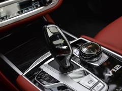 Обновленный спортивный костюм M760Li xDrive V12 2019 года 2019 facelifted M760Li xDrive V12 sports suit Фото 65 из 251