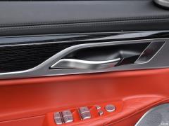 Обновленный спортивный костюм M760Li xDrive V12 2019 года 2019 facelifted M760Li xDrive V12 sports suit Фото 117 из 251