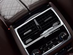 Эксклюзивный спортивный костюм M 740Li с подтяжкой лица 2019 года 2019 facelift 740Li exclusive M sports suit Фото 378 из 465
