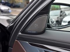 Эксклюзивный спортивный костюм M 740Li с подтяжкой лица 2019 года 2019 facelift 740Li exclusive M sports suit Фото 396 из 465