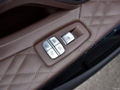 Эксклюзивный спортивный костюм M 740Li с подтяжкой лица 2019 года 2019 facelift 740Li exclusive M sports suit Фото 372 из 465