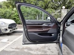 Обновленный спортивный костюм 730Li M 2019 года 2019 facelifted 730Li M sports suit Фото 179 из 465