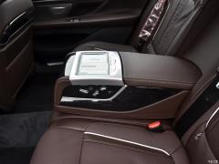 Обновленный спортивный костюм 730Li M 2019 года 2019 facelifted 730Li M sports suit Фото 211 из 465