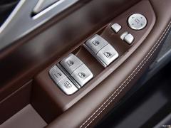 Обновленный спортивный костюм 730Li M 2019 года 2019 facelifted 730Li M sports suit Фото 183 из 465