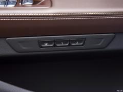 Обновленный спортивный костюм 730Li M 2019 года 2019 facelifted 730Li M sports suit Фото 205 из 465