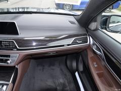 Спортивный костюм 740Li Leading M 2019 с подтяжкой лица 2019 facelift 740Li leading M sports suit Фото 41 из 465