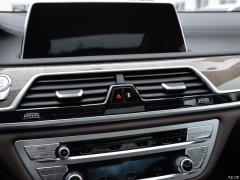 2019 фейслифтинг 740Li - лидирующий роскошный пакет 2019 facelift 740Li leading luxury package Фото 163 из 465