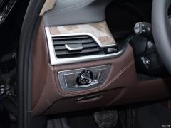 2019 фейслифтинг 740Li - лидирующий роскошный пакет 2019 facelift 740Li leading luxury package Фото 149 из 465